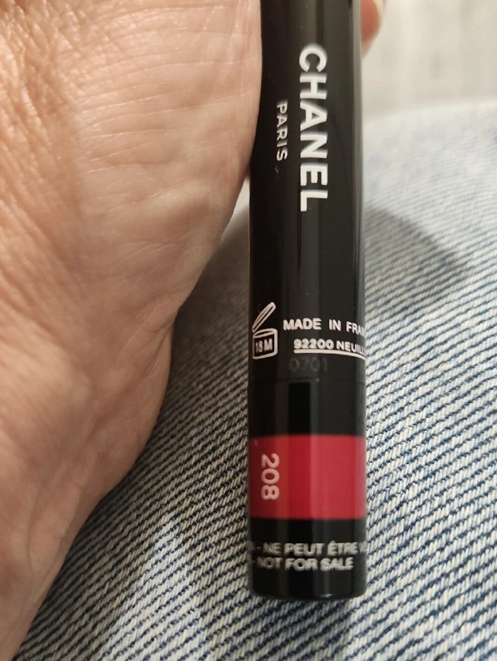 CHANEL slim lip